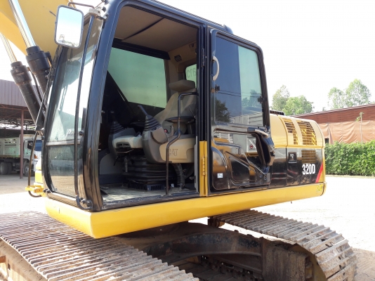 ขายครับ cat320d  สเปกญี่ปุ่น เอกสารเล่ม ทบ สีเดิมนะครับมาดูรถก่อน