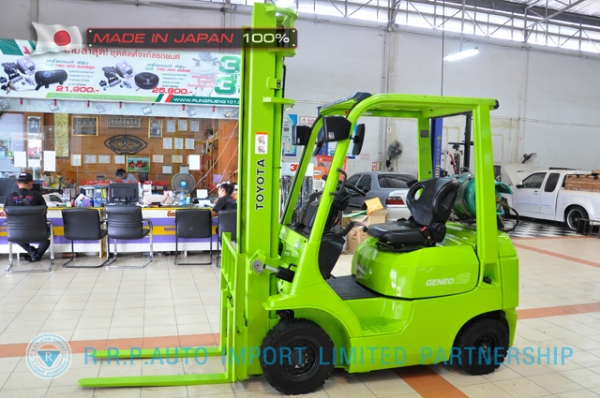 รถโฟล์คลิฟท์พร้อมขาย TOYOTA รุ่น 7FG15-19462 นำเข้าจากประเทศญี่ปุ่น 100\% ไม่เคยใช้งานในไทย