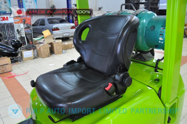 รถโฟล์คลิฟท์พร้อมขาย TOYOTA รุ่น 7FG15-19462 นำเข้าจากประเทศญี่ปุ่น 100\% ไม่เคยใช้งานในไทย