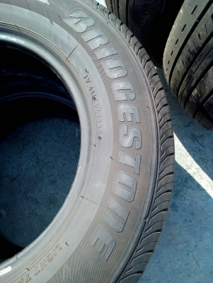 205/70R15 BRIDGESTONE DURAVIS R611 ปี15 ปีใหม่ๆ ไม่มีปะ ชุด 4 เส้น tel. 063-286-3551 ,081-427-3941 205/70R15 BRIDGESTONE DURAVIS R611 ปี15 ปีใหม่ๆ ไม่มีปะ ชุด 4 เส้น tel. 063-286-3551 ,081-427-3941