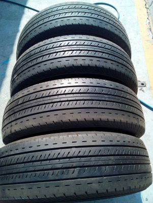 205/70R15   BRIDGESTONE DURAVIS R611 ปี15 ปีใหม่ๆ ไม่มีปะ  ชุด 4 เส้น  tel. 063-286-3551 ,081-427-3941