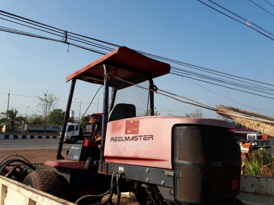 tractor-backhoe ส่งรถตัดหญ้า ตัดกรีน แบบนั่งขับ ไปใช้ในสนามกอล์ฟ แถวบางปะกง