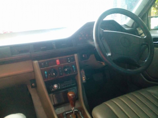 Benz E200 96 เครื่อง2J แก๊สขายตามสภาพ อ่านรายละเอียด