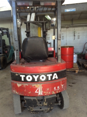 +++ ขายรถโฟล์คลิฟท์ไฟฟ้านั่งขับ TOYOTA 5FB15 ขนาด 1.5 ตัน เสา 3 เมตร ยางตันครับ (มี 2 คันครับ) +++ ขายรถโฟล์คลิฟท์ไฟฟ้านั่งขับ TOYOTA 5FB15 ขนาด 1.5 ตัน เสา 3 เมตร ยางตันครับ (มี 2 คันครับ)