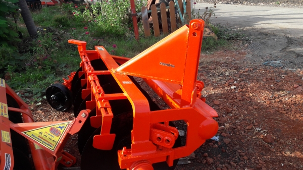 ขายM5000สวยๆพร้อมใช้งานดันหน้าผาน6สนใจ0868026494