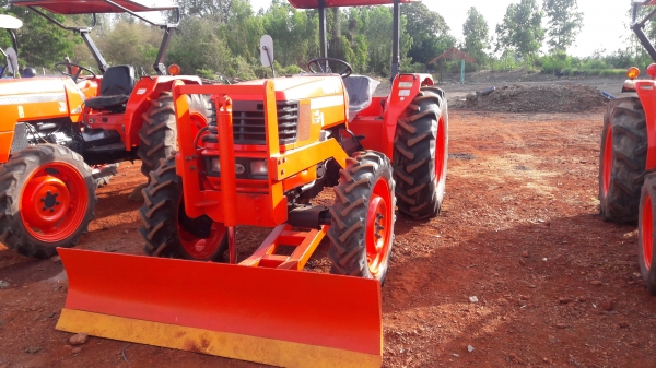 ขายM5000สวยๆพร้อมใช้งานดันหน้าผาน6สนใจ0868026494