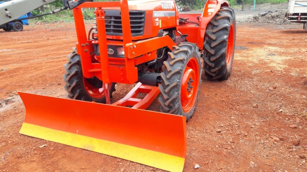 ขายM5000สวยๆพร้อมใช้งานดันหน้าผาน6สนใจ0868026494