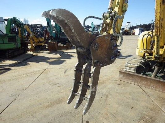 ขายแม็คโคร YANMAR VIO 40 พร้อมปากคีบ พร้อมใช้งาน นำเข้าญี่ปุ่นแท้ 100\% ติดต่อ 063-9316985 ID LINE :