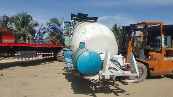 ขายโม่ปูน เก่านอกขนาด 2.5 คิว สำหรับรถบรรทุกไซค์6ล้อกลาง ขายราคา200,000 บาท พร้อมส่งถึงกลุ่ม จังหวัดภาคเหนือ สนใจ 0818833166 ขายโม่ปูน เก่านอกขนาด 2.5 คิว สำหรับรถบรรทุกไซค์6ล้อกลาง ขายราคา200,000 บาท พร้อมส่งถึงกลุ่ม จังหวัดภาคเหนือ สนใจ 0818833166