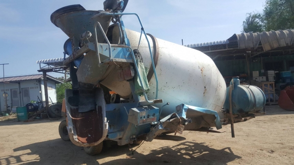 ขายโม่ปูน เก่านอกขนาด 2.5 คิว สำหรับรถบรรทุกไซค์6ล้อกลาง ขายราคา200,000 บาท พร้อมส่งถึงกลุ่ม จังหวัดภาคเหนือ สนใจ 0818833166 ขายโม่ปูน เก่านอกขนาด 2.5 คิว สำหรับรถบรรทุกไซค์6ล้อกลาง ขายราคา200,000 บาท พร้อมส่งถึงกลุ่ม จังหวัดภาคเหนือ สนใจ 0818833166