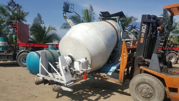 ขายโม่ปูน เก่านอกขนาด 2.5 คิว สำหรับรถบรรทุกไซค์6ล้อกลาง ขายราคา200,000 บาท พร้อมส่งถึงกลุ่ม จังหวัดภาคเหนือ สนใจ 0818833166 ขายโม่ปูน เก่านอกขนาด 2.5 คิว สำหรับรถบรรทุกไซค์6ล้อกลาง ขายราคา200,000 บาท พร้อมส่งถึงกลุ่ม จังหวัดภาคเหนือ สนใจ 0818833166