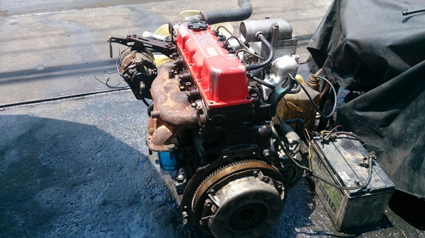 ขายเครื่องยนต์นิสสัน BD25 ฝาแดง ขายเครื่องยนต์นิสสัน BD25 ฝาแดง