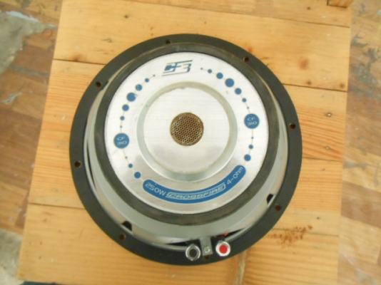 ลำโพงซับ 10 นิ้ว crossfire CF 310 ว้อยเดี่ยว1 ข้าง ลำโพงซับ 10 นิ้ว crossfire CF 310 ว้อยเดี่ยว1 ข้าง