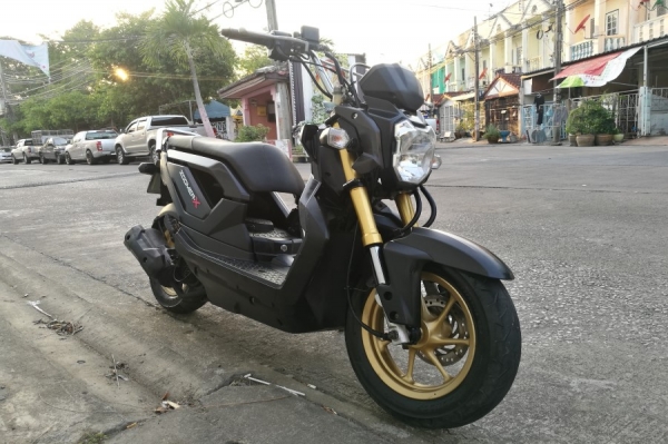 Zoomer x 2557 ตัวTop คอมบายเบรค รูดบัตรได้