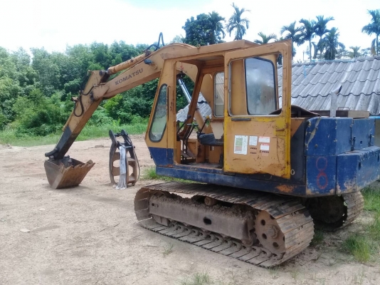 รถแบคโฮ KOMATSU PC - 60 สนใจติดต่อ 081 - 6079515 รถแบคโฮ KOMATSU PC - 60 สนใจติดต่อ 081 - 6079515