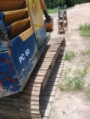 รถแบคโฮ KOMATSU PC - 60 สนใจติดต่อ 081 - 6079515 รถแบคโฮ KOMATSU PC - 60 สนใจติดต่อ 081 - 6079515