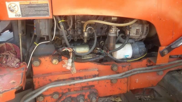 KUBOTA M7040 ราคา 365,000 บาท เครื่องดี เกียร์ดี (ใบมีด หาง 6 ) เอกสารเล่มทะเบียน  รถอยู่ จ.ศรีสะเกษ โทร&amp;ไอดีไลน์ 0610710295