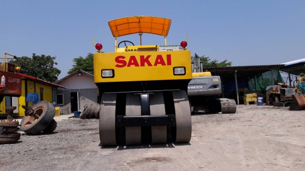 รถบดล้อยาง 9ล้อ SAKAI TS150 เอกสารเล่มทะเบียน