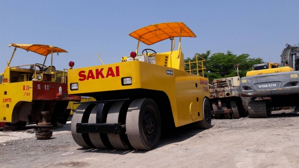 รถบดล้อยาง 9ล้อ SAKAI TS150 เอกสารเล่มทะเบียน