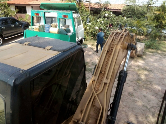 ขายรถขุดแบ็คโฮ CAT312D ระบบไฟฟ้าเต็มช่วงล่างโซ่สูงบูสกลมใบหนา ทำงานดี เอกสารเล่มทะเบียน รถอยู่ จังหวัดสุรินทร์ ราคา 1,190,000 สนใจ 0835601591 หรือ 0903494058