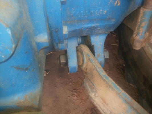 ขายด่วน  รถไถ FORD  6600T3เต็มราคา  ขาย  255,000