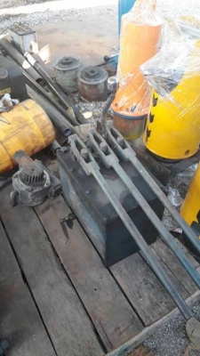 ขายแม่แรงไฮดรอลิค  ขนาด 300 ตัน ด้ามโยก สามมือ แรงดันสูง