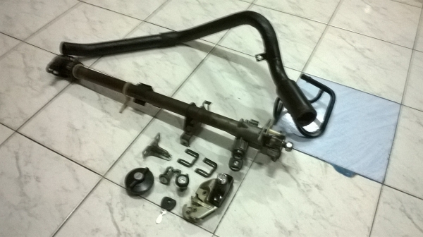 ขายชุดกุนแจรอบคัน bmw e30 ราคา3500บ โทร0924462525โส กทม