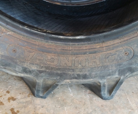 ยางหลังคูโบต้า ยันม่าร์ 45 47 49 1คู่ครับ