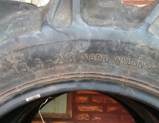 ยางหลังคูโบต้า ยันม่าร์ 45 47 49 1คู่ครับ