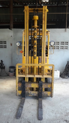 ขาย!! รถโฟล์คลิฟต์ 1ตัน เครื่องเบนซิน ติดแก็ส