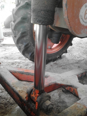 รถไถ M 5000 อุปกร 2 ชิ้น ปี 2551 รถมือเดียว ป้ายแดง พร้อมใช้งาน ราคา 240000 บาท ติดต่อทีเบอร์ 098 668-3479 -094 283-9369 คุณ สิทธิ์