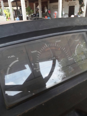 รถไถ M 5000 อุปกร 2 ชิ้น ปี 2551 รถมือเดียว ป้ายแดง พร้อมใช้งาน ราคา 240000 บาท ติดต่อทีเบอร์ 098 668-3479 -094 283-9369 คุณ สิทธิ์