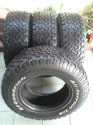 BF KO1 USA. ขนาด 265-75-16 ปี13 สภาพสวยๆ 1ชุด