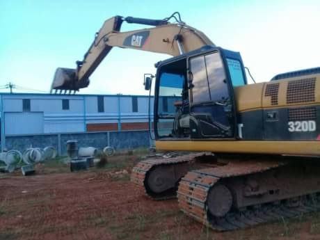 CAT 320D CAT 320D