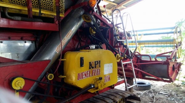 ขายรถเกี่ยวข้าว พร้อมเทรนเลอร์