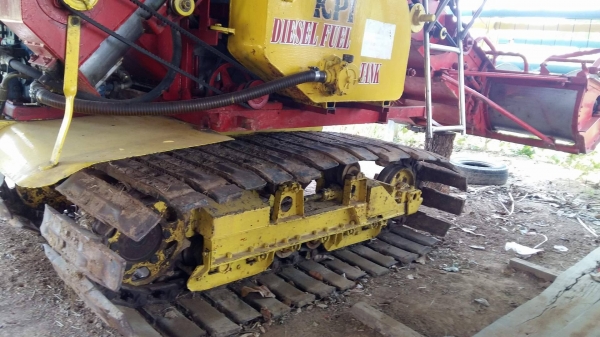 ขายรถเกี่ยวข้าว พร้อมเทรนเลอร์