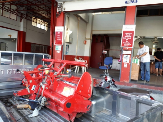 ตัวนี้ โรตารี่ ติดรถไถ จัดส่ง ขึ้นให้ ที่ขนส่ง นิ่มซีเส็ง สายเหนือครับ ขอบคุณลูกค้า จากเชียงรายมากครับ