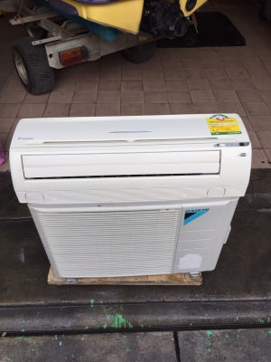 **** ขายแอร์ DAIKIN 12500 BTU สภาพสวย ****