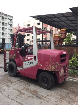 ขายรถยกโฟร์คลิฟท์ TCM 4ตัน ดีเซล ขายรถยกโฟร์คลิฟท์ TCM 4ตัน ดีเซล