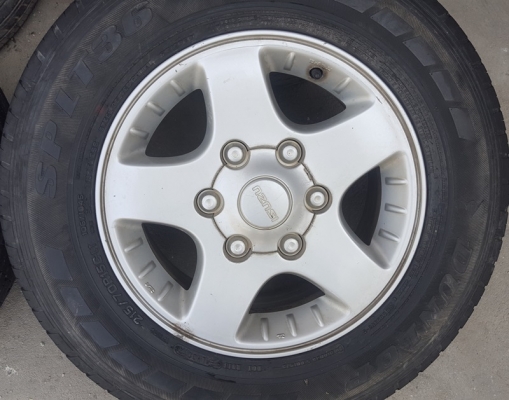 ขายล้อ ISUZU D-MAX 15 ยาง215/70/15 4 ล้อ ขายล้อ ISUZU D-MAX 15 ยาง215/70/15 4 ล้อ