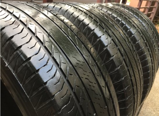 ยาง Bridgestone 265 70 16 กลางปี15 ดอกเต็ม ไม่มีปะ ใช้ยาว ราคาไม่แพง ยาง Bridgestone 265 70 16 กลางปี15 ดอกเต็ม ไม่มีปะ ใช้ยาว ราคาไม่แพง