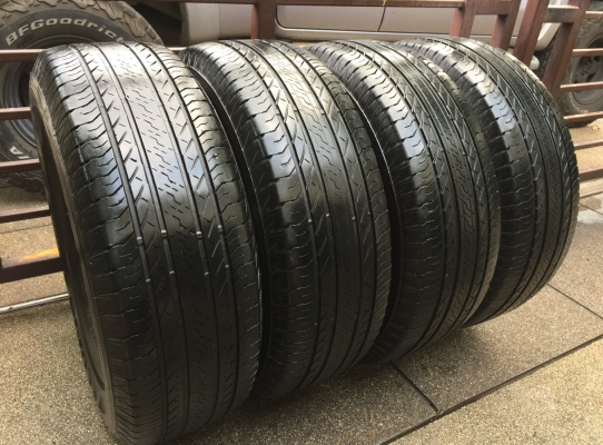 ยาง Bridgestone 265 70 16 กลางปี15 ดอกเต็ม ไม่มีปะ ใช้ยาว ราคาไม่แพง ยาง Bridgestone 265 70 16 กลางปี15 ดอกเต็ม ไม่มีปะ ใช้ยาว ราคาไม่แพง