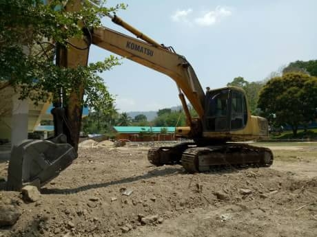 KOMATSU PC 200-6