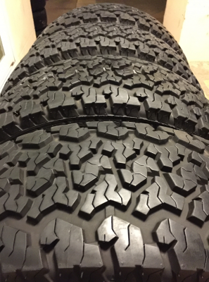 ยาง All Maxxis AT980 265 65 17 กลางปี16 ดอกเต็ม ไม่มีปะ เนื้อนิ่มๆ ใช้ยาว ราคาไม่แพง