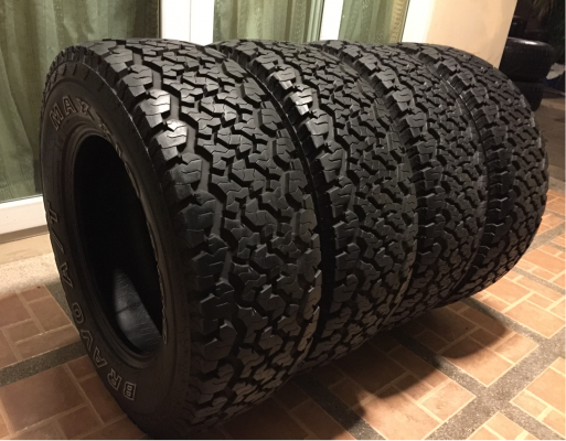 ยาง All Maxxis AT980 265 65 17 กลางปี16 ดอกเต็ม ไม่มีปะ เนื้อนิ่มๆ ใช้ยาว ราคาไม่แพง