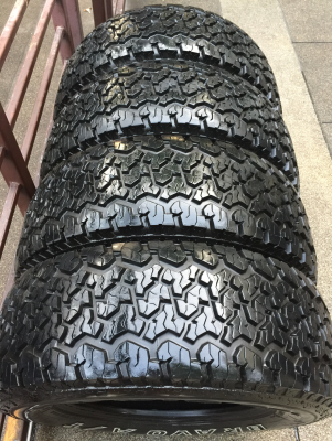 ยาง All Maxxis AT980 265 65 17 กลางปี16 ดอกเต็ม ไม่มีปะ เนื้อนิ่มๆ ใช้ยาว ราคาไม่แพง