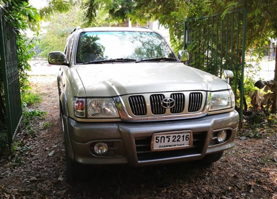 toyota sport cruiser ปี 02