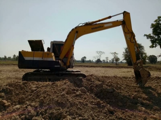 KOMATSU PC. 120-5 ราคา 685,000 บาท เครื่องดี ปั้มแรง โช่หนา ไฟฟ้าเต็ม เอกสารเล่มทะเบียน  รถอยู่ จ.สุรินทร์