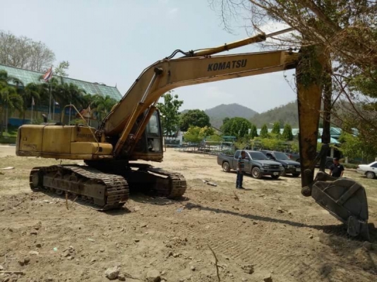 ขาย 535,000 บาท KOMATSU PC. 200-6. เครื่อง 6D95L -Turbo  ปั้มแรง โช่หนา ไฟฟ้าเต็ม เอกสารชื้อขาย    รถอยู่ จ.นครปฐม โทร&amp;ไอดีไลน์ 0610710295