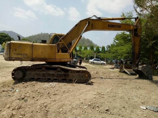 ขาย 535,000 บาท KOMATSU PC. 200-6. เครื่อง 6D95L -Turbo  ปั้มแรง โช่หนา ไฟฟ้าเต็ม เอกสารชื้อขาย    รถอยู่ จ.นครปฐม